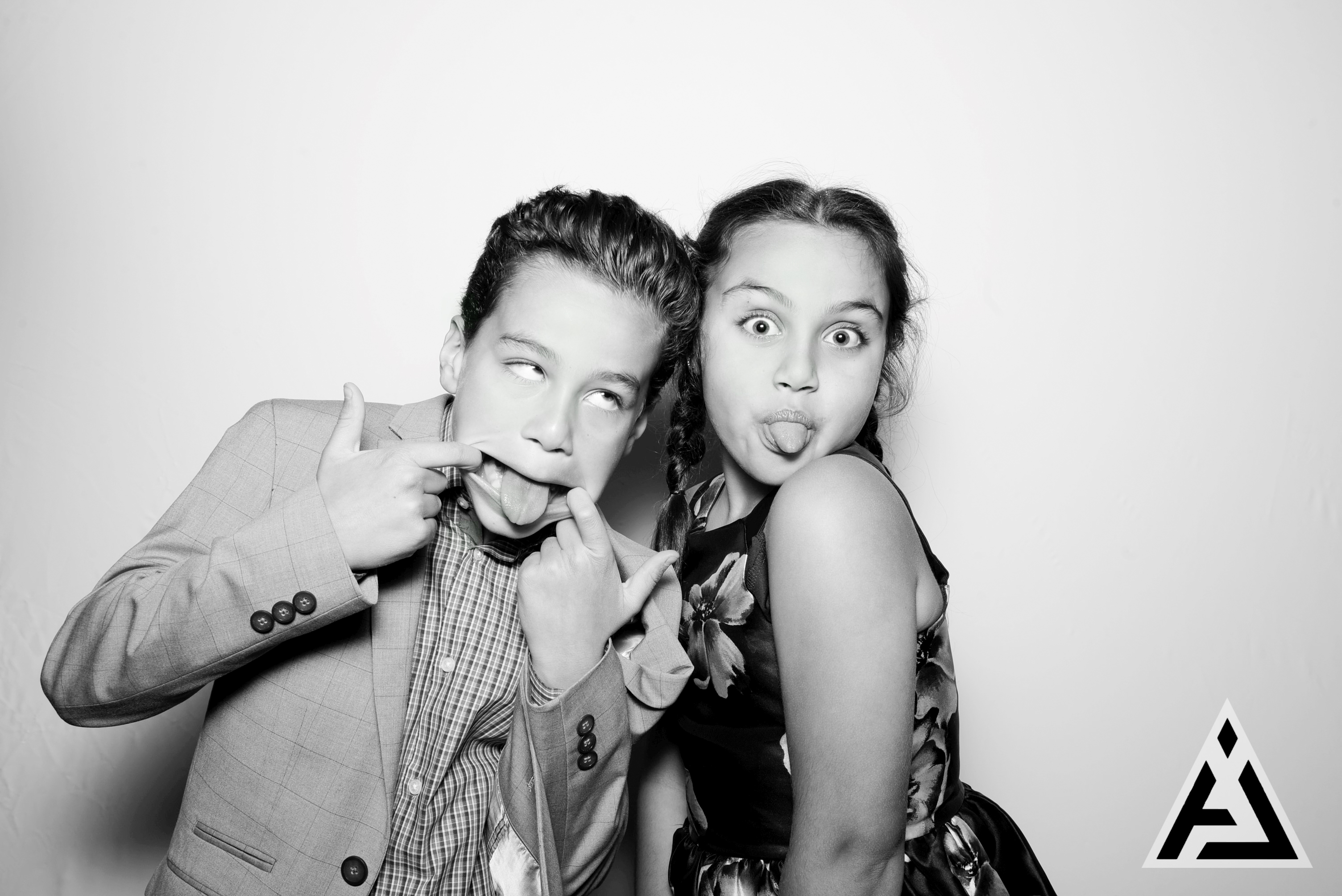 RUMOR_Photobooth_Aiden-64 (1)